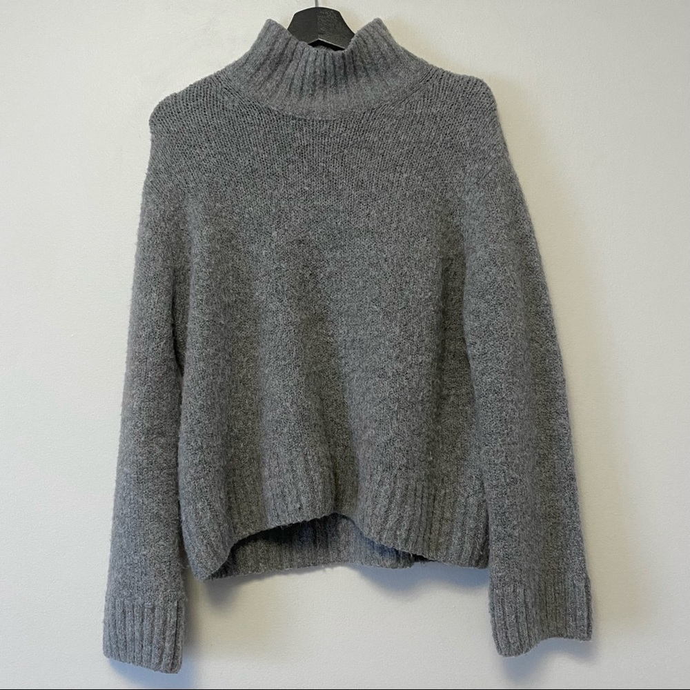 H&M Grey oversized Turtleneck Sweater size XSmall